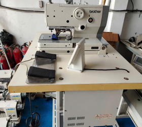 MÁY THÙA KHUY ĐẦU TRÒN BROTHER RH-9820